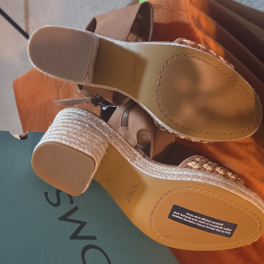 TOMS Women's Brown Wedge Sandals - Picture 12 of 16